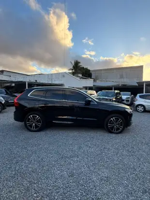 VOLVO-XC60-2020