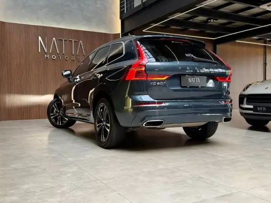 VOLVO-XC60-2021