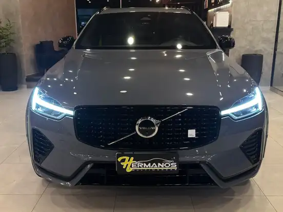 VOLVO-XC60-2021