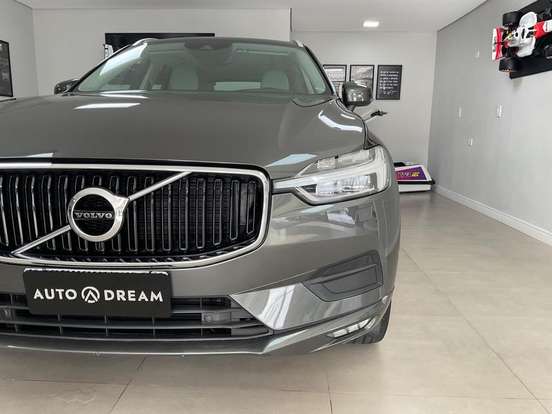 VOLVO-XC60-2.0 D5 DIESEL MOMENTUM AWD GEARTRONIC VOLVO-XC60-2019