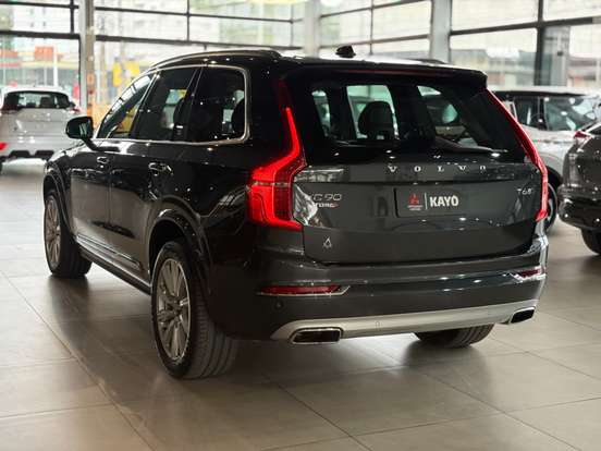 VOLVO-XC60-2016