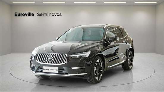 VOLVO-XC60-2025