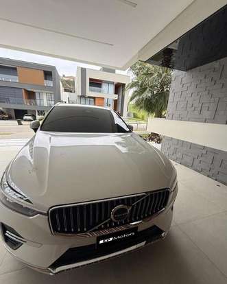 VOLVO-XC60-2023