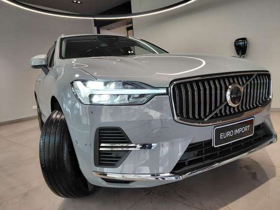 VOLVO-XC60-2023