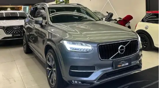 VOLVO-XC90-2018