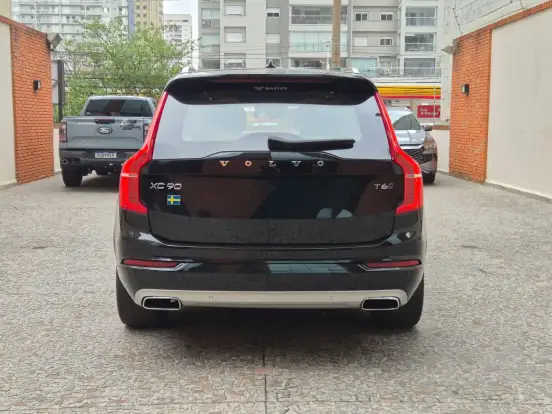 VOLVO-XC90-2.0 T6 GASOLINA MOMENTUM AWD GEARTRONIC VOLVO-XC90-2019