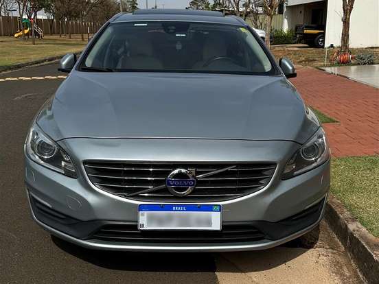 VOLVO-V60-2.0 T5 MOMENTUM TURBO GASOLINA 4P AUTOMÁTICO VOLVO-V60-2015