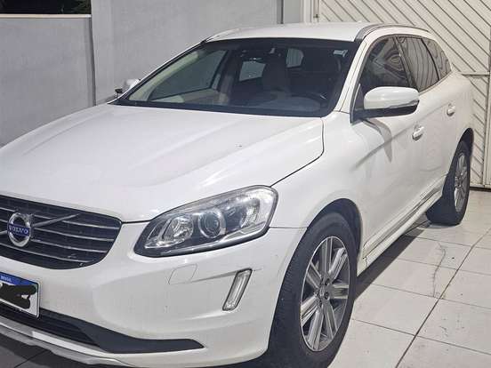 VOLVO-XC60-2.4 D5 KINETIC DIESEL AWD 4P AUTOMÁTICO VOLVO-XC60-2017