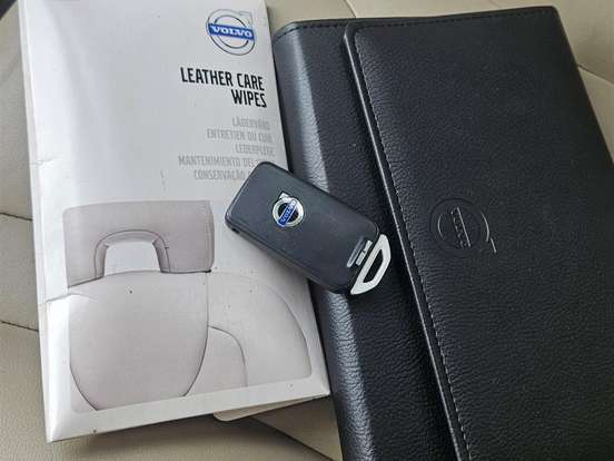 VOLVO-XC60-2.4 D5 KINETIC DIESEL AWD 4P AUTOMÁTICO VOLVO-XC60-2017