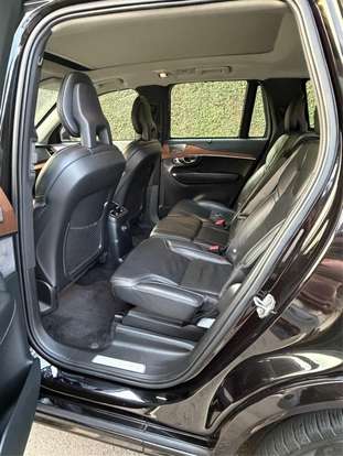 VOLVO-XC90-2018