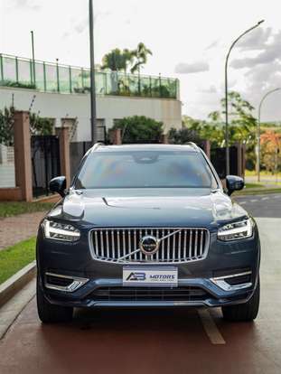 VOLVO-XC90-2023
