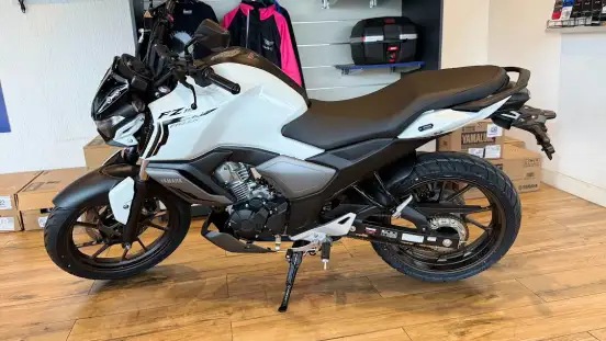 YAMAHA-FZ15 FAZER CONNECTED ABS-2026