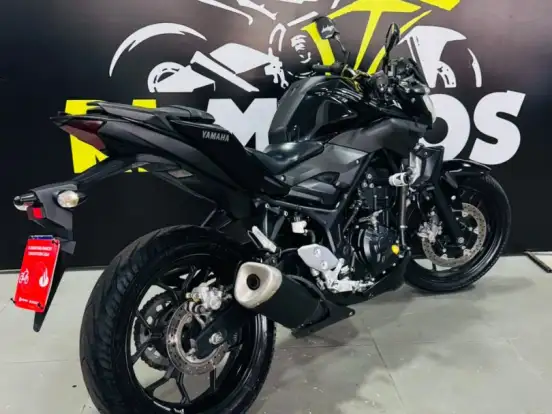 YAMAHA-MT-03 YAMAHA-MT-03-2017