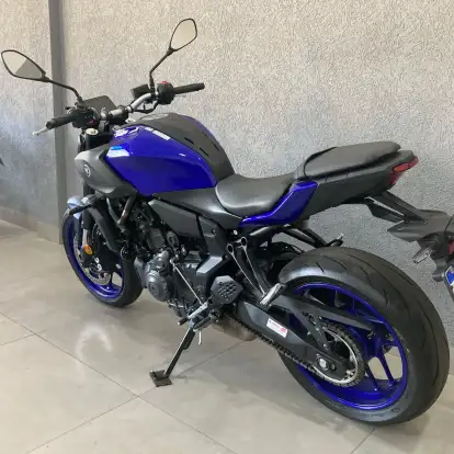 YAMAHA-MT-07 CONNECTED ABS-2025