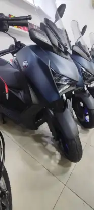 YAMAHA-XMAX 250 CONNECTED ABS-2025