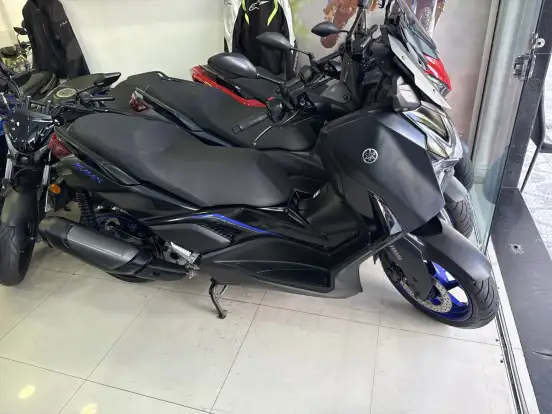 YAMAHA-XMAX 300 CONNECTED ABS YAMAHA-XMAX 300 CONNECTED ABS-2025