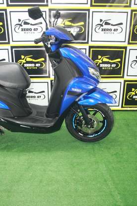 YAMAHA-FLUO 125 ABS-2023