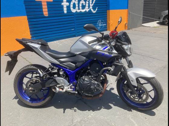 YAMAHA MT-03 