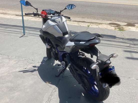 YAMAHA-MT-03 YAMAHA-MT-03-2016
