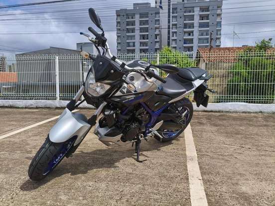 YAMAHA-MT-03 YAMAHA-MT-03-2016