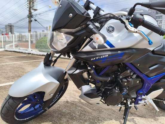 YAMAHA-MT-03-2016