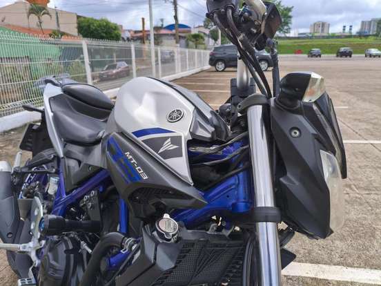 YAMAHA-MT-03 YAMAHA-MT-03-2016