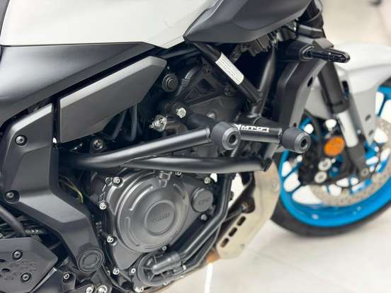 YAMAHA-MT-07 CONNECTED ABS-2025