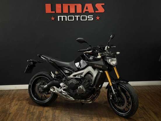YAMAHA-MT-09-2014