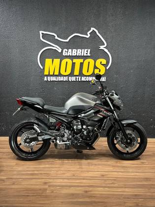 YAMAHA XJ6 N ABS 