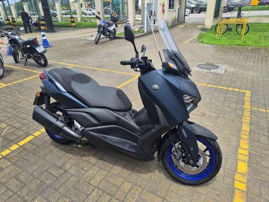YAMAHA-XMAX 250 CONNECTED ABS YAMAHA-XMAX 250 CONNECTED ABS-2025