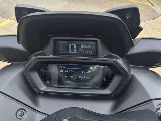 YAMAHA-XMAX 250 CONNECTED ABS YAMAHA-XMAX 250 CONNECTED ABS-2025