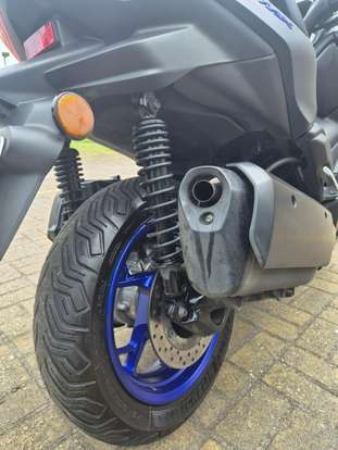 YAMAHA-XMAX 250 CONNECTED ABS-2025