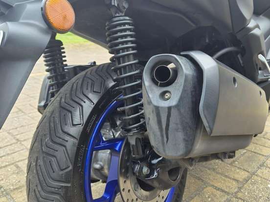 YAMAHA-XMAX 250 CONNECTED ABS YAMAHA-XMAX 250 CONNECTED ABS-2025