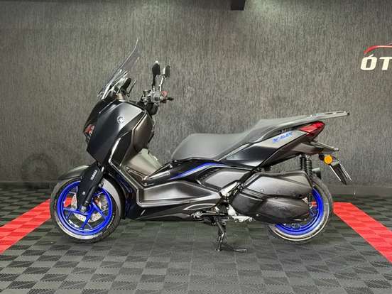YAMAHA-XMAX 300 CONNECTED ABS-2025