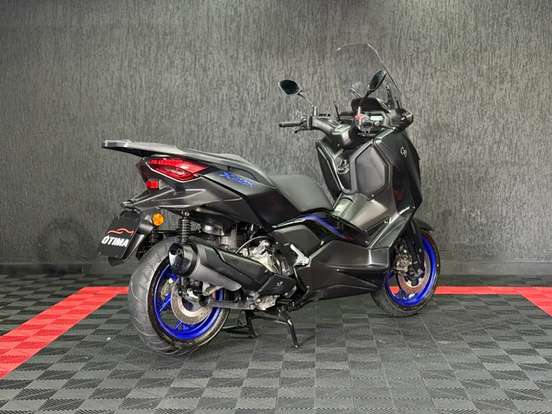 YAMAHA-XMAX 300 CONNECTED ABS-2025