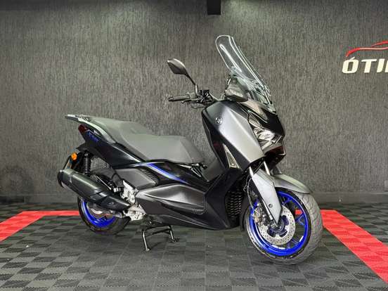YAMAHA-XMAX 300 CONNECTED ABS-2025