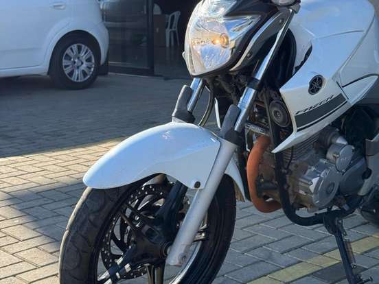 YAMAHA-YS 250 FAZER YAMAHA-YS 250 FAZER-2013