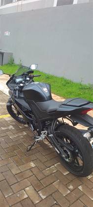 YAMAHA YZF R15 