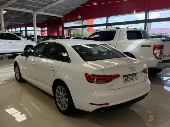 AUDI-A4-2.0 TFSI AMBIENTE GASOLINA 4P S TRONIC AUDI-A4-2017