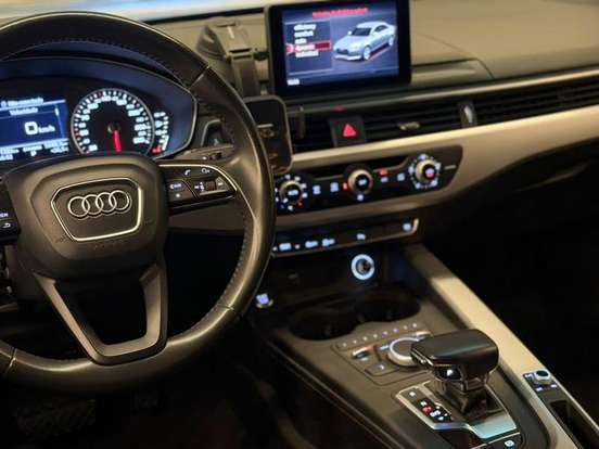 AUDI-A4-2018