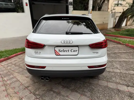 AUDI-Q3-2015