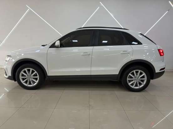 AUDI-Q3-2015