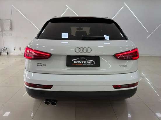 AUDI-Q3-2015