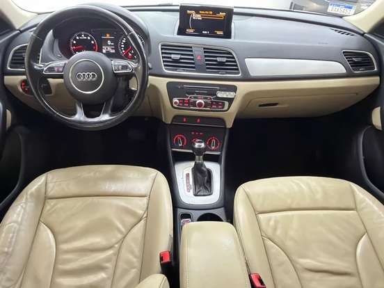 AUDI-Q3-2015