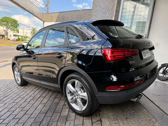 AUDI-Q3-2015