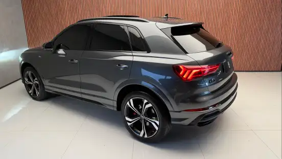 AUDI-Q3-2024