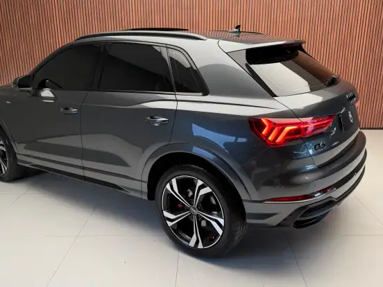 AUDI-Q3-2.0 40 TFSI GASOLINA PERFORMANCE BLACK PLUS QUATTRO TIPTRONIC AUDI-Q3-2024