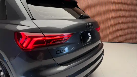 AUDI-Q3-2024