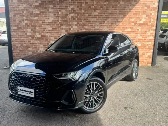 AUDI-Q3-2023