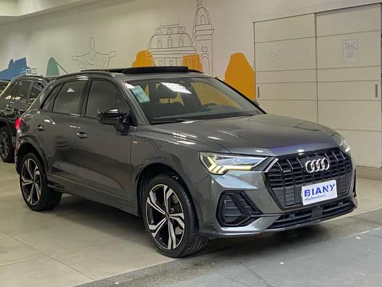 AUDI-Q3-2023